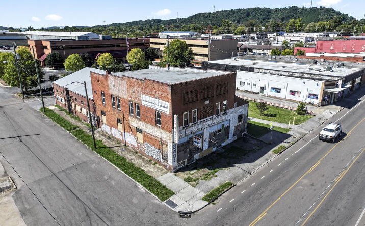 Pictures of Hospitality, Industrial, Multifamily, Office, Retail property located at 2401 N Central St, Knoxville, TN 37917 for sales - image #1