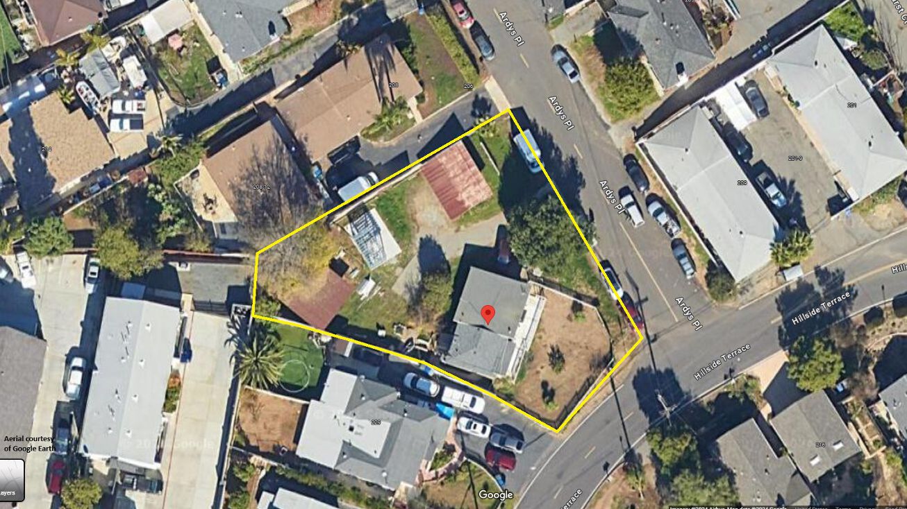 227 Hillside Terrace, Vista, CA 92084