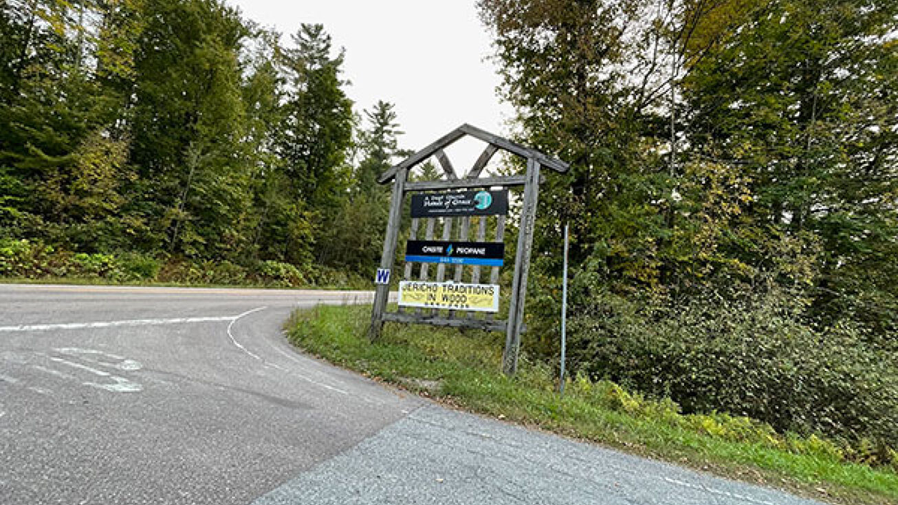 John Putnam Memorial Dr, Cambridge, VT 05444