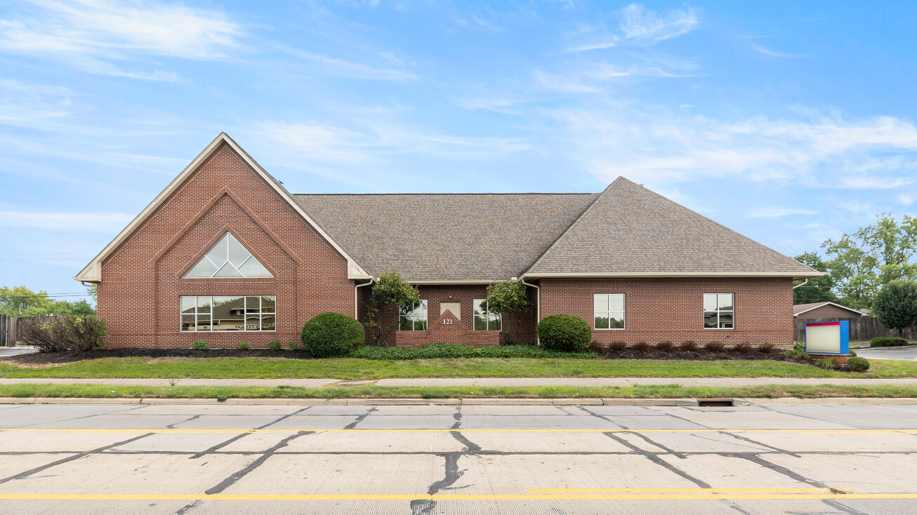 121 Progress Dr, Xenia, OH 45385