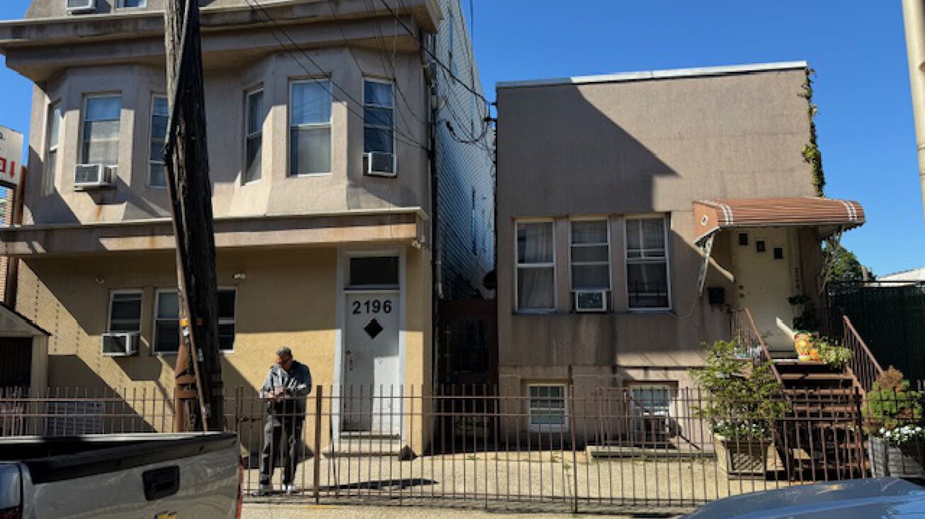 2196 2194 Mcdonald Ave, Brooklyn, NY 11223