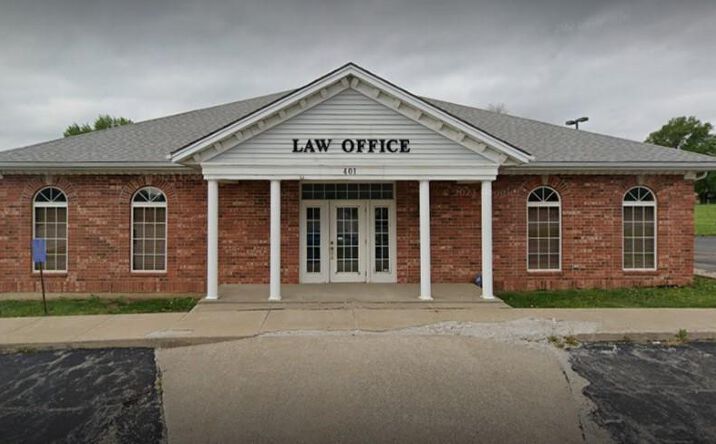 Pictures of Office property located at 401 W Foxwood Drive, Raymore, MO 64083 for sales - image #1
