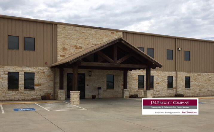 Pictures of Office property located at 1525 Parkway Blvd, Jasper, TX 75951 for sales - image #1