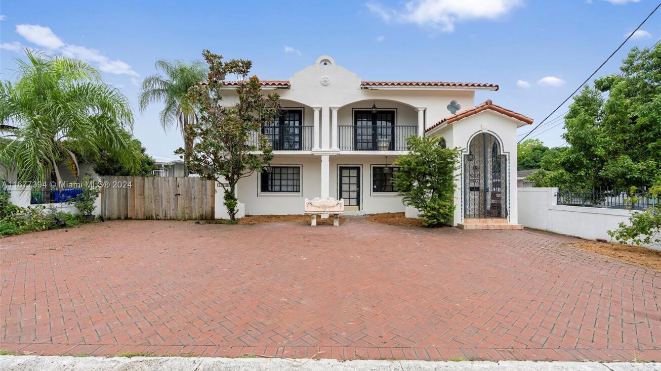 3132 SW 16th St, Miami, FL 33145
