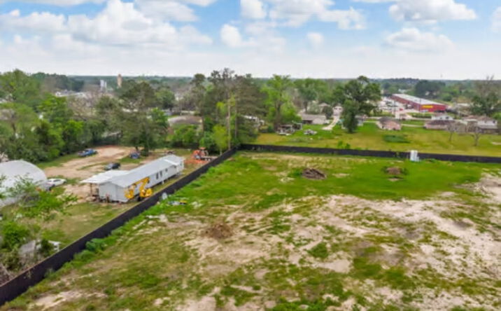 Pictures of Industrial, Land, Mixed Use property located at 5715 Spindle Dr, Houston, TX 77086 for sales - image #1