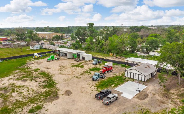 Pictures of Industrial, Land, Mixed Use, Self Storage property located at 5721 Spindle Dr, Houston, TX 77086 for sales - image #1