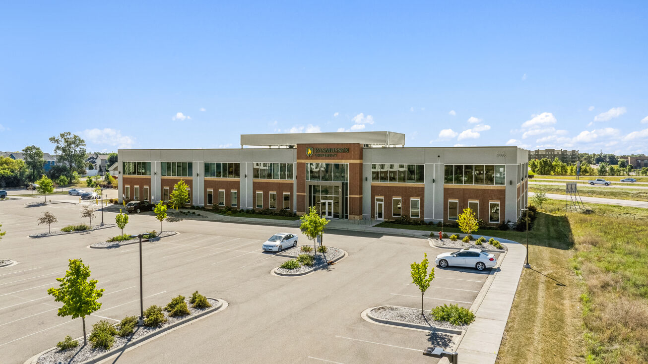 5555 96th Ave N, Brooklyn Park, MN 55443