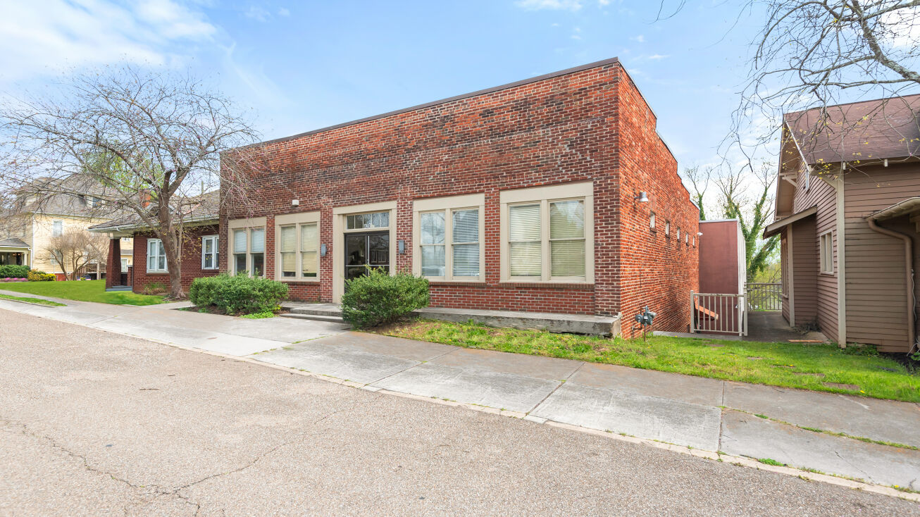 428 E Scott Ave, Knoxville, TN 37917