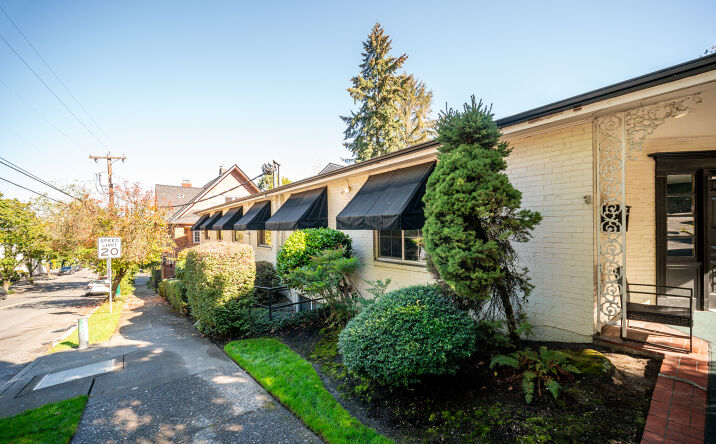 Pictures of Senior Living property located at 800 NW Undisclosed Ave, Portland, OR 97210 for sales - image #1