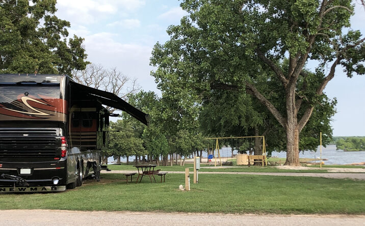 image of property at 16022 CUMBERLAND COVE RD Madill OK 73446