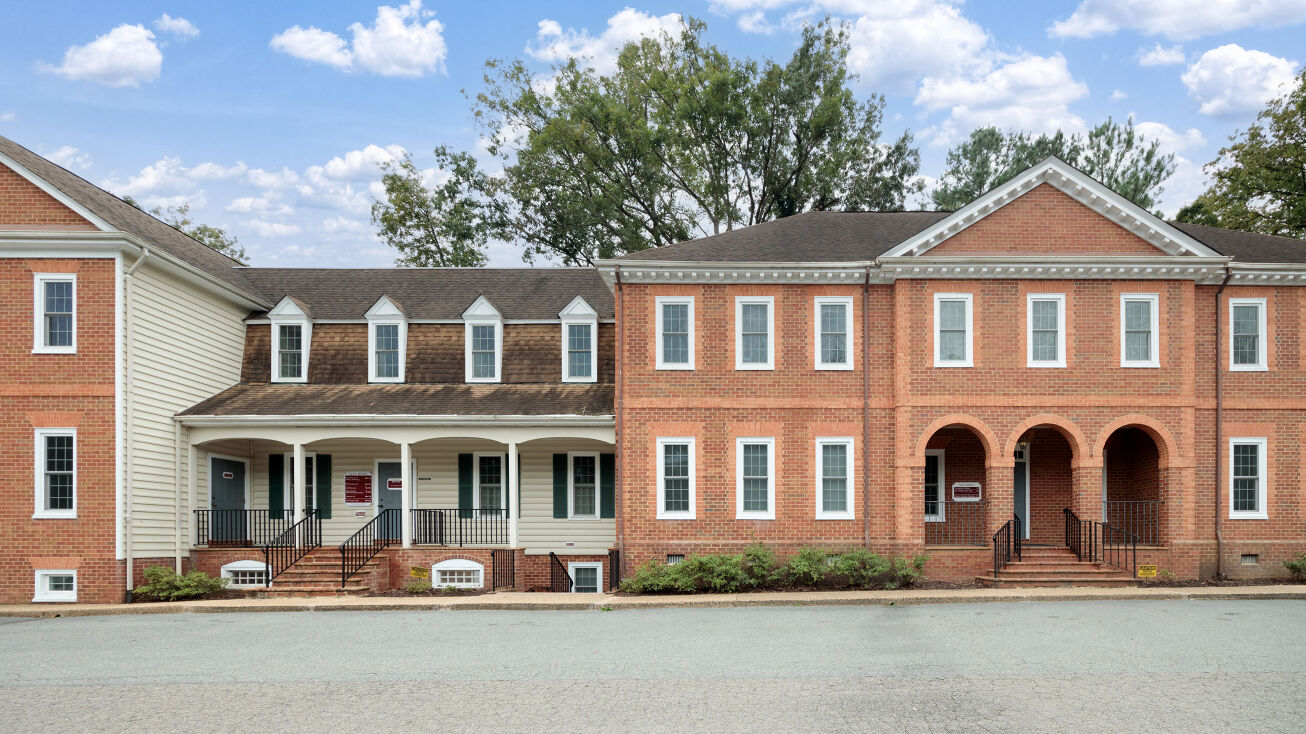 Pictures of Office property located at 8401 Patterson Ave, Richmond, VA 23229 for sales - image #1
