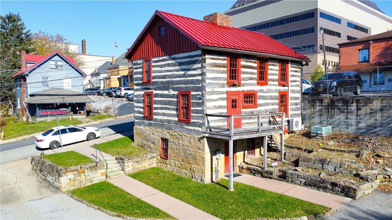 209 W Diamond St, Butler, PA 16001