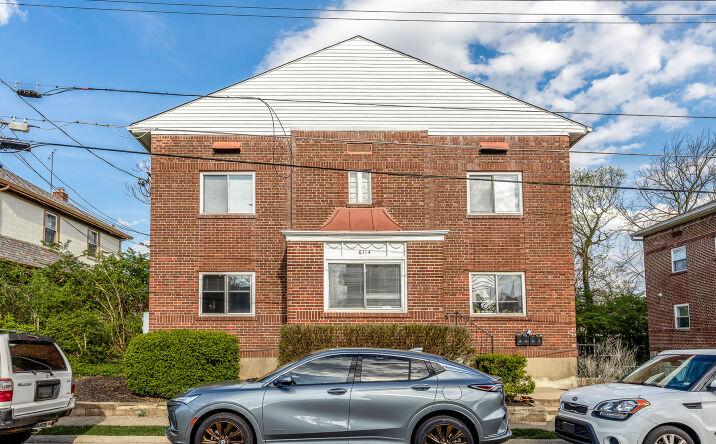 Pictures of Multifamily property located at 6114 Webbland Pl, Cincinnati, OH 45213 for comps - image #1