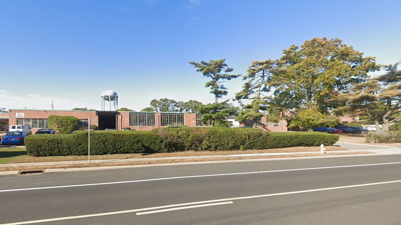 2215 Union Blvd, Bay Shore, NY 11706