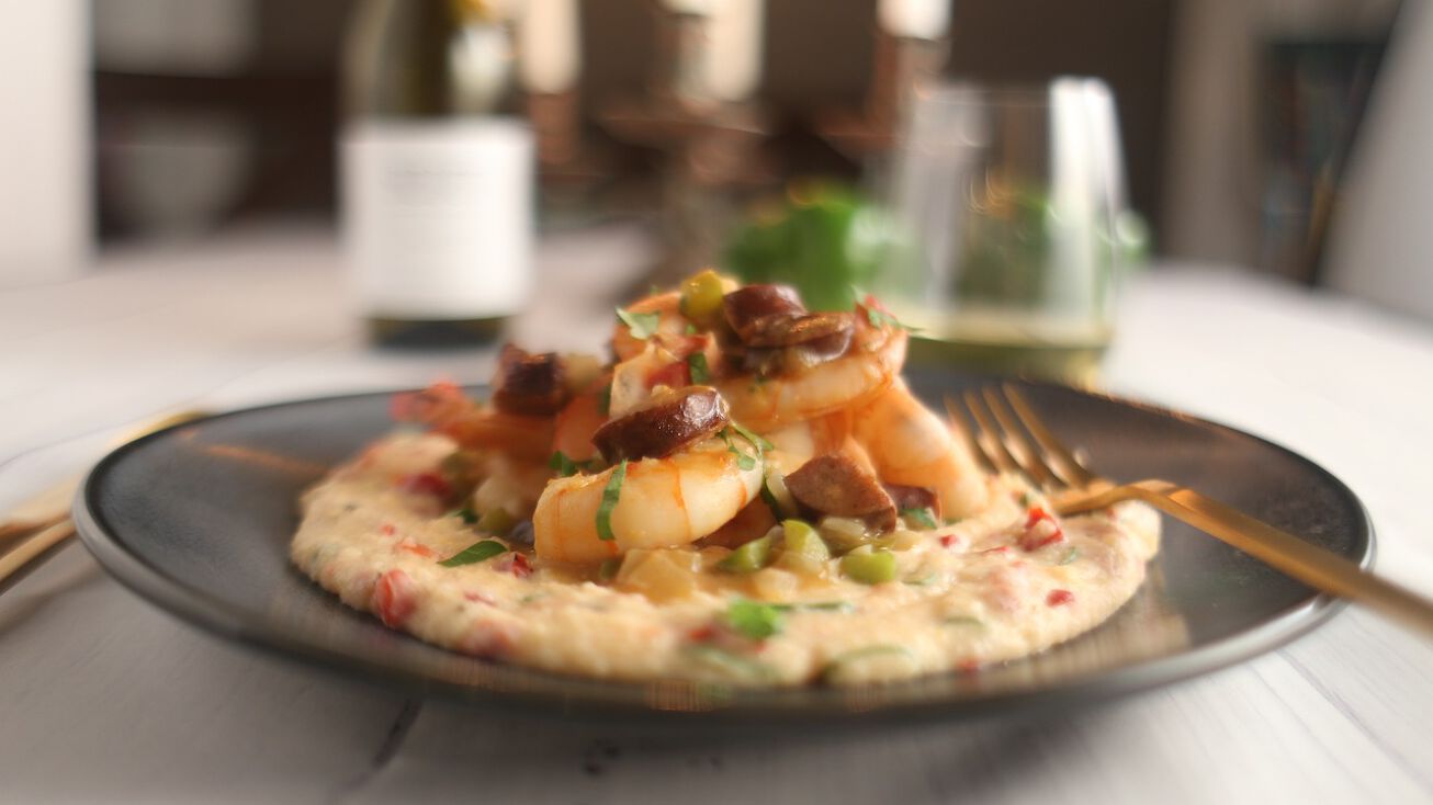 Neighborhood Restaurant for Sale Nearly 200,000 in Owner's Pocket