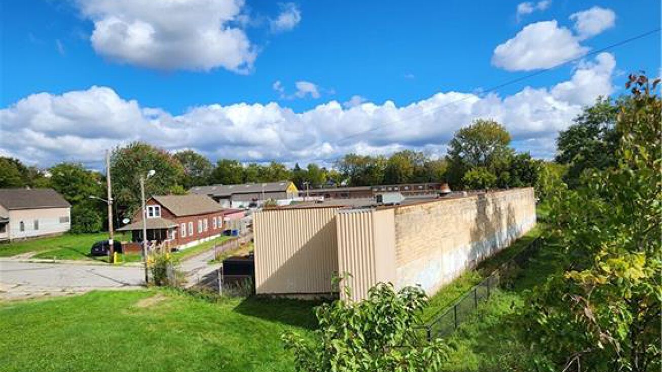 3472 E 50th St, Cleveland, OH 44127