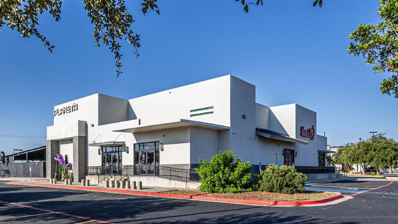 2331 Endeavor Drive, Laredo, TX 78041