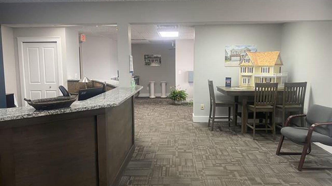 38473849 Pine Grove Avenue, North Lakeport, MI 48059