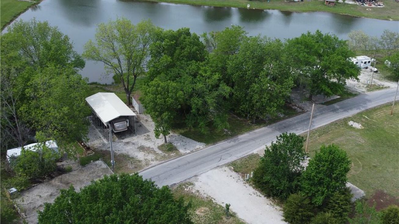 93 N Linn Valley Drive, Linn Valley, KS 66040