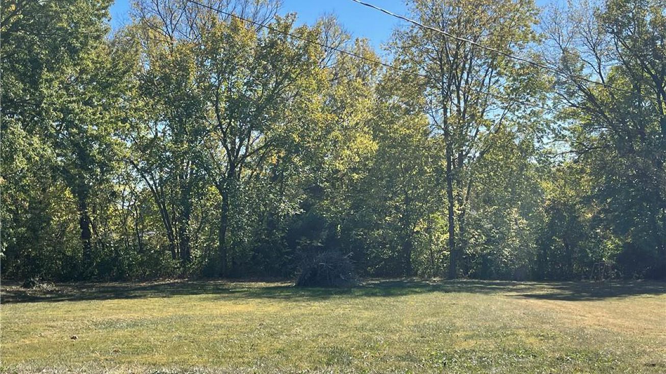 13731 Barber Avenue, Bonner Springs, KS 66012