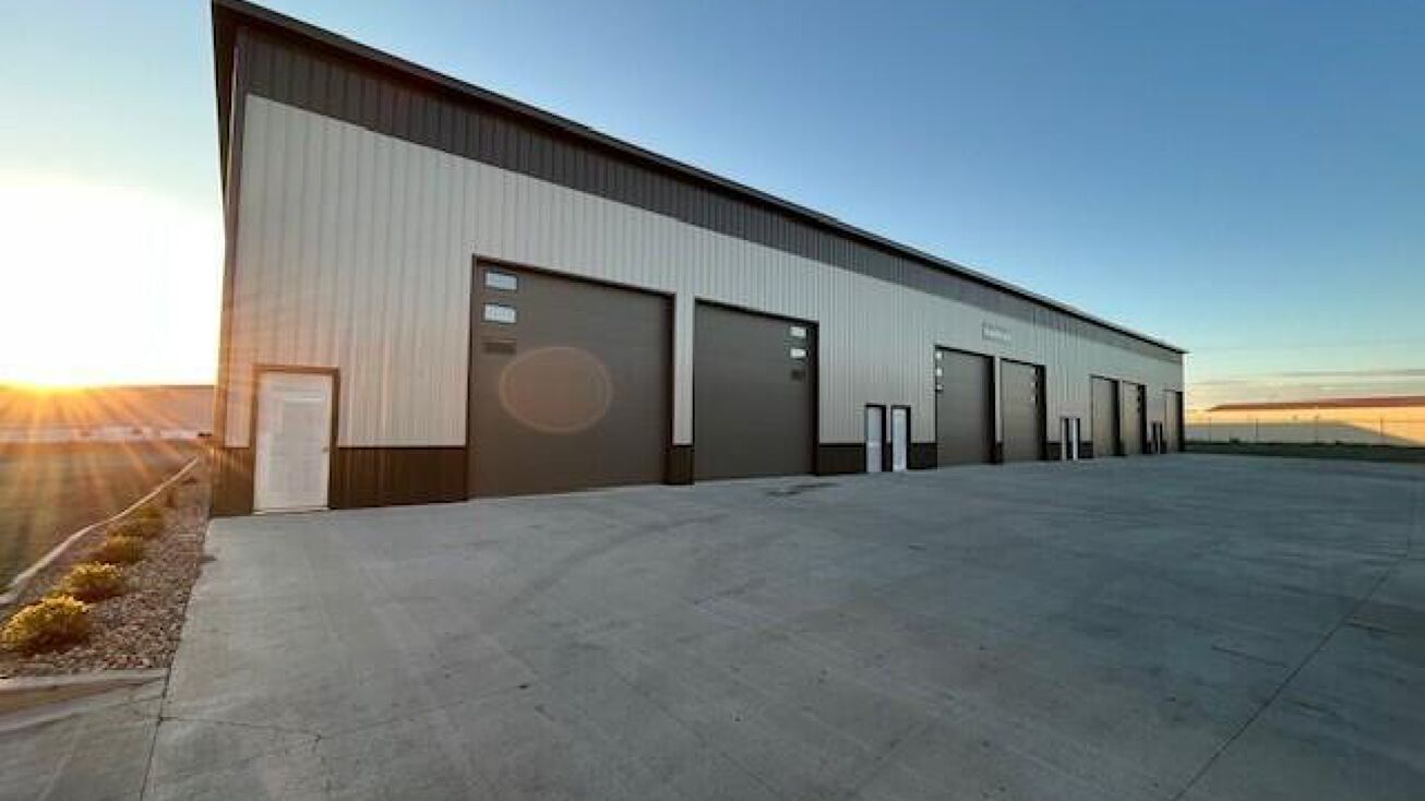 2214 Lockheed Drive Bldg 5 Unit B, Bismarck, ND 58504
