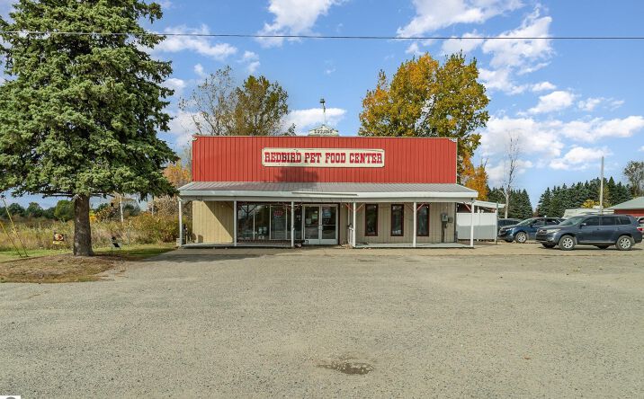 Pictures of Retail property located at 2324 W Monroe Road, Alma, MI 48801 for sales - image #1