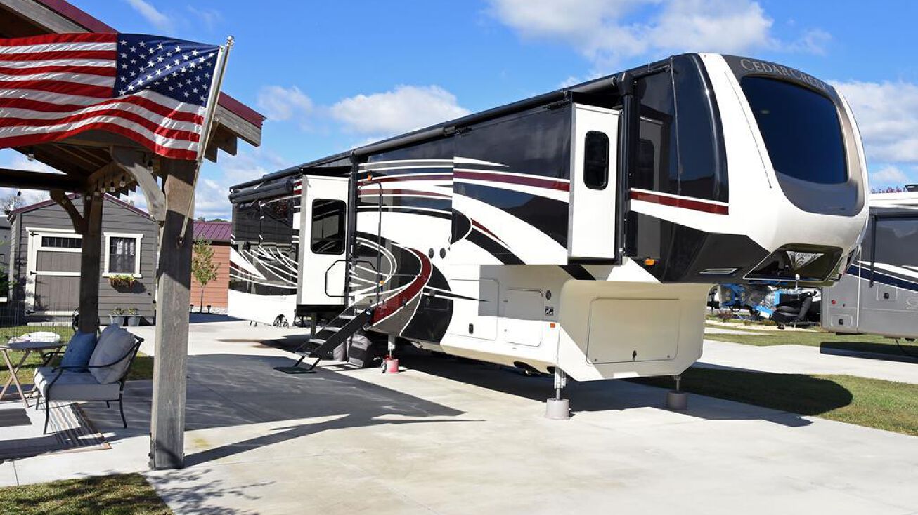 330 Mountain Creek Road, Blairsville, GA 30512