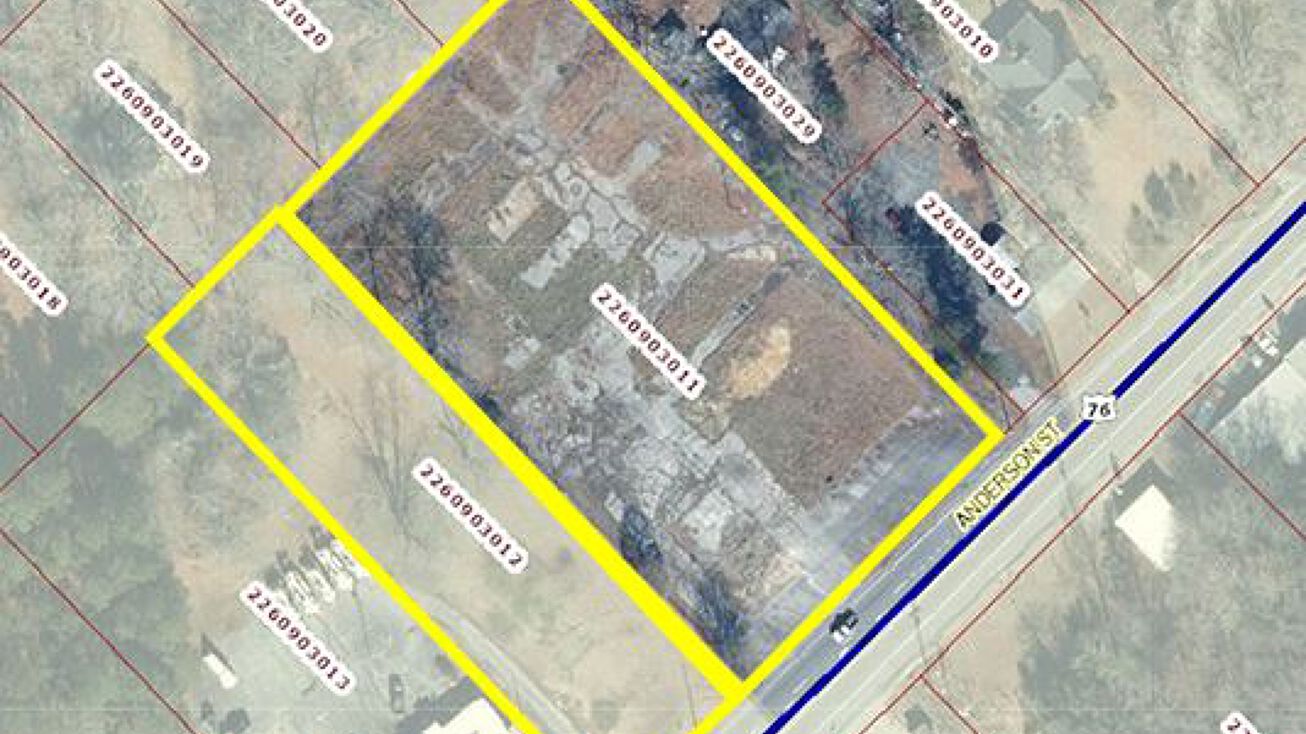 755 Anderson St, Belton, SC 29627