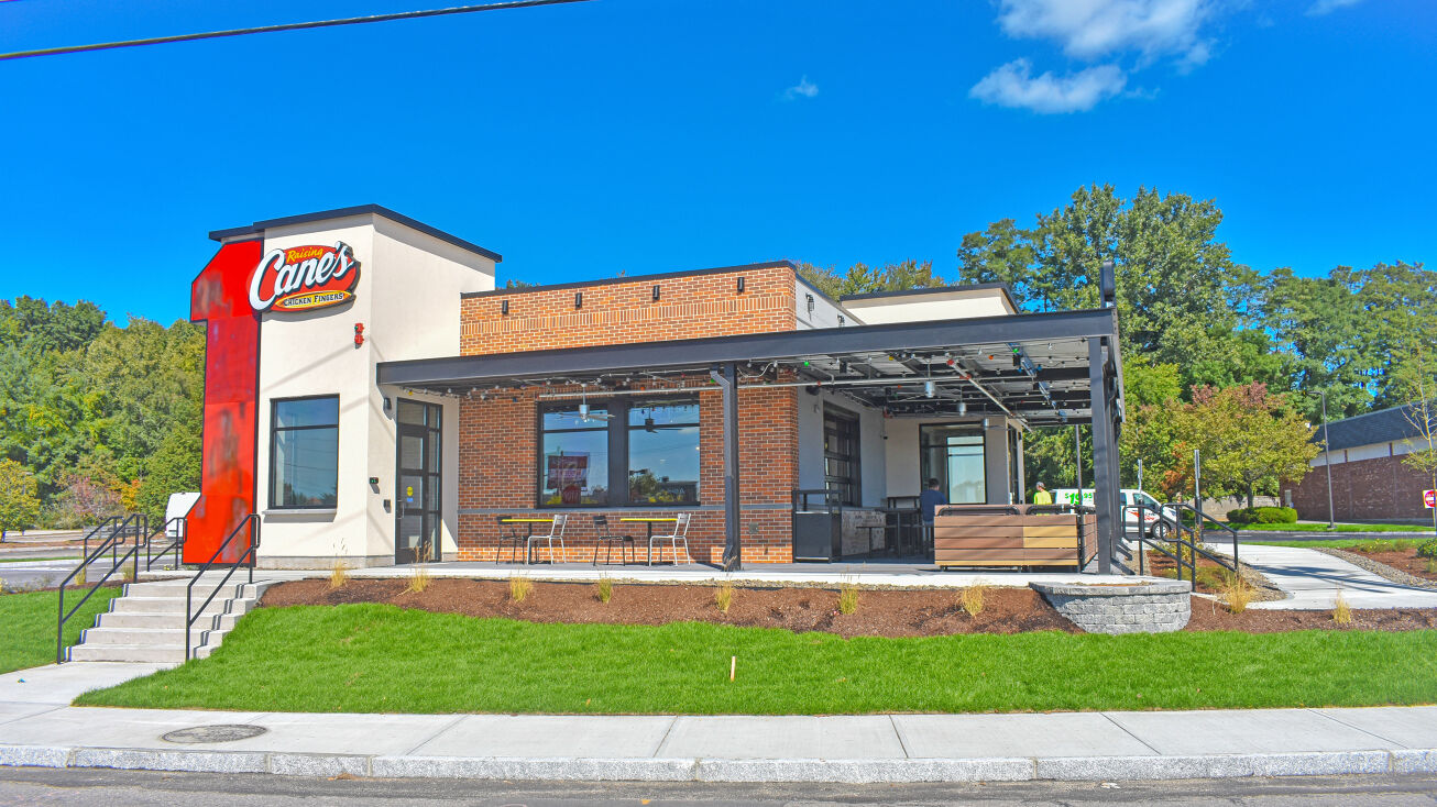 782 S Willow St, Manchester, NH 03103