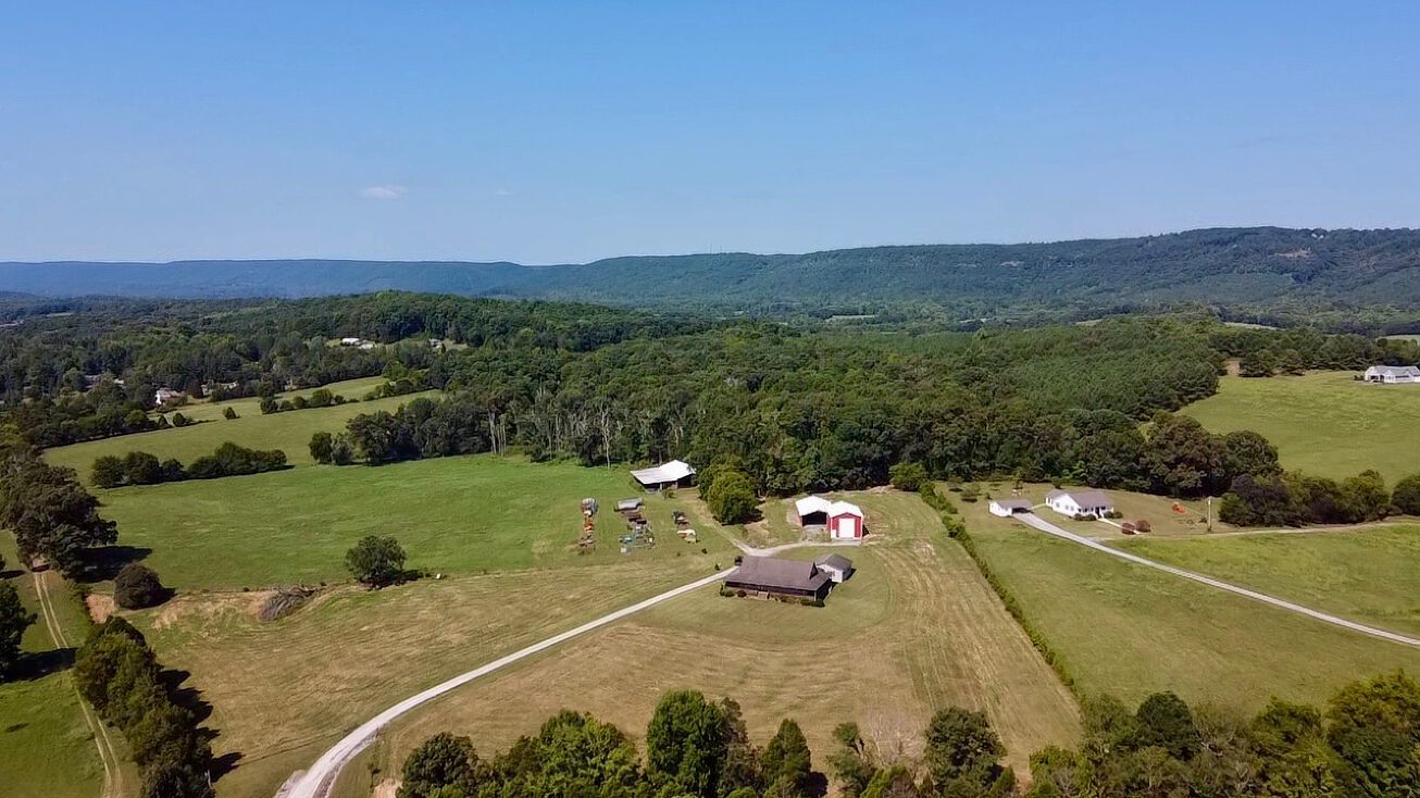 2211 Muddy Creek Rd, Spring City, TN 37381