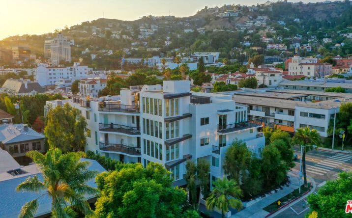 Pictures of Multifamily property located at 1283 Havenhurst Dr, West Hollywood, CA 90046 for sales - image #1