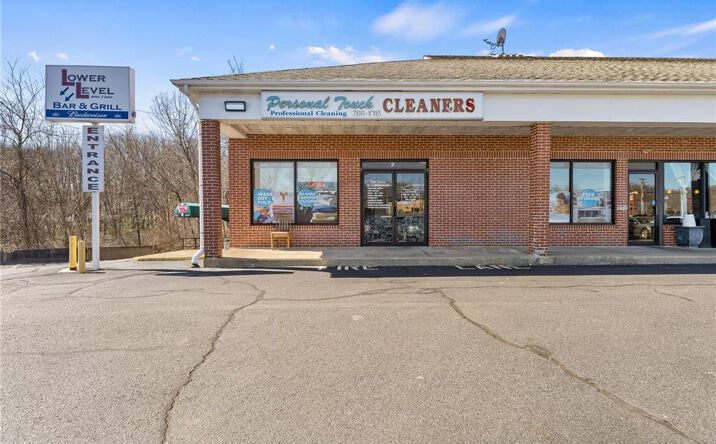 Pictures of Business for Sale, Retail property located at 175 Eddie Dowling Highway, North Smithfield, RI 02896 for sales - image #1