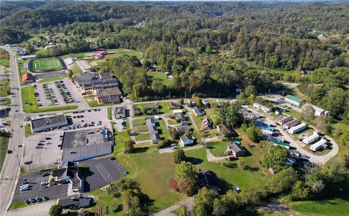 Pictures of Mobile Home Park property located at 100 Sand Hill MHP, Charleston, WV 25312 for sales - image #1