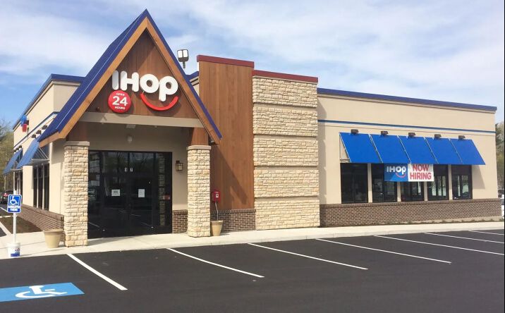 Pictures of Retail property located at 7735 Marsha Sharp Fwy W, Lubbock, TX 79424 for comps - image #1