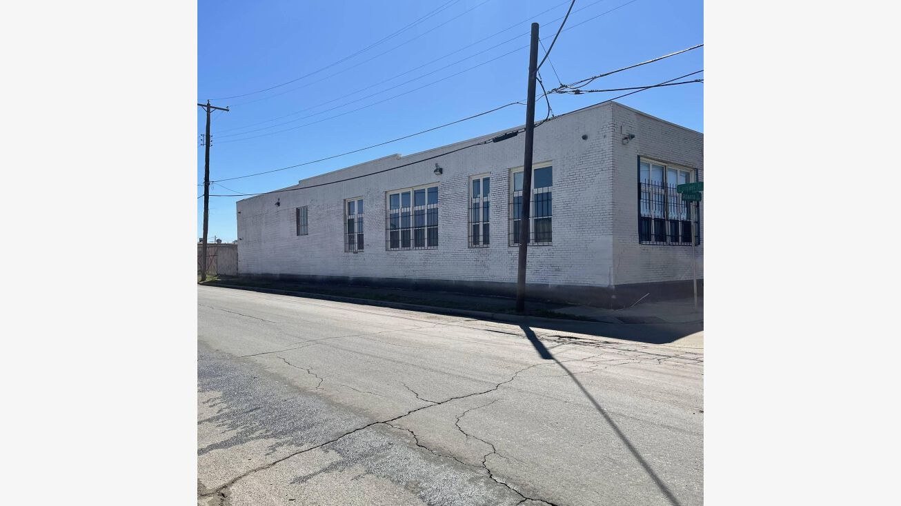 2702 Logan St, Dallas, TX 75215