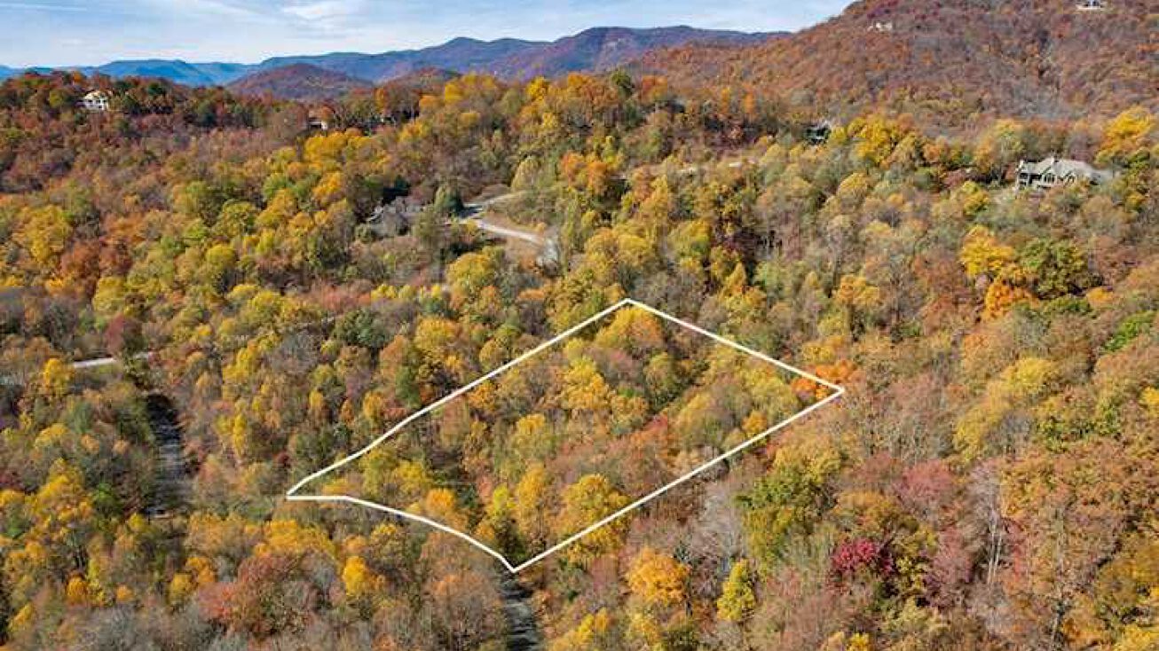 7 Mountain Oak Ln, Travelers Rest, SC 29690