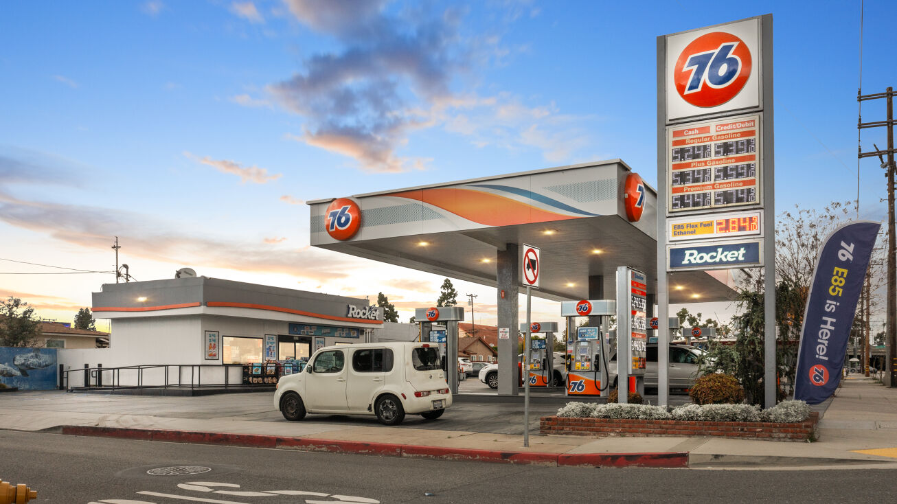 3631 Santa Fe Ave, Long Beach, CA 90810