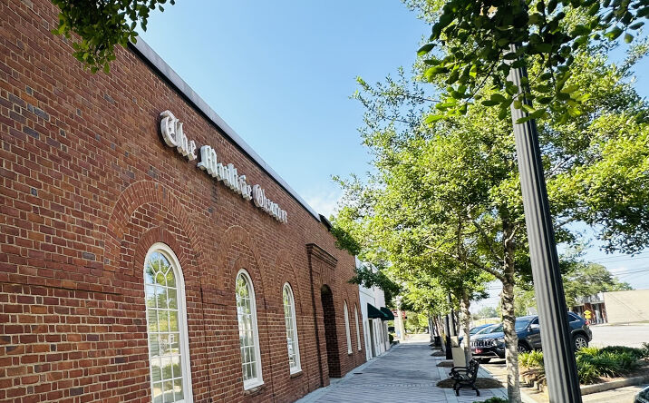 Pictures of Industrial, Mixed Use, Office property located at 25 N Main St, Moultrie, GA 31768 for sales - image #1