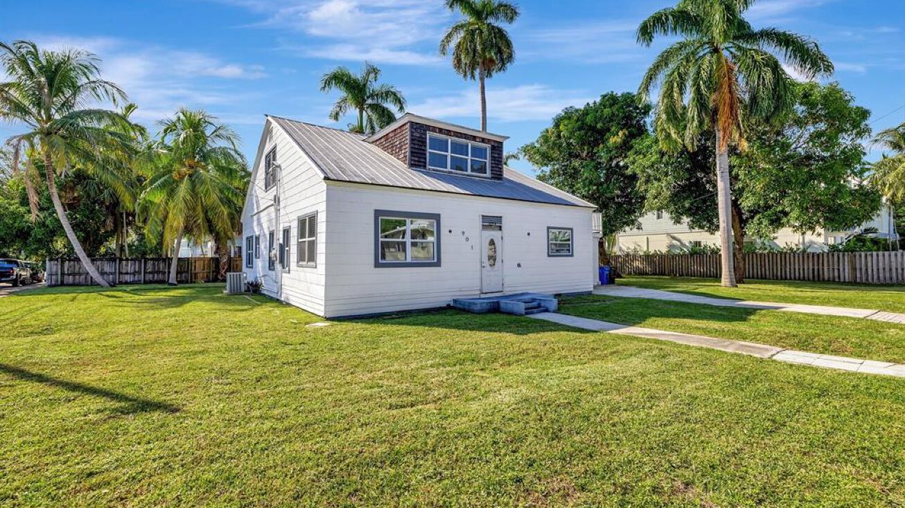 901 W Las Olas Blvd, Fort Lauderdale, FL 33312