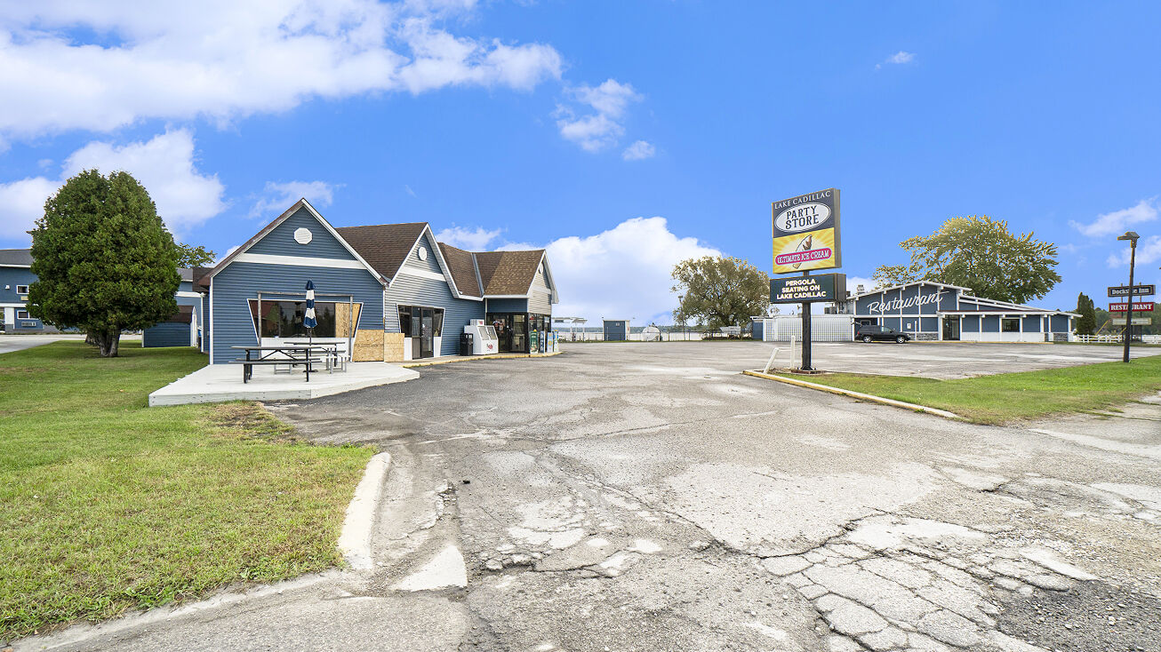 6319 M115, Cadillac, MI 49601