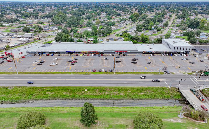 Pictures of Retail property located at 7809 Airline Hwy, Metairie, LA 70003 for sales - image #1