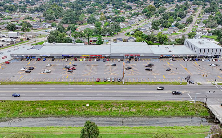 Pictures of Retail property located at 7809 Airline Hwy, Metairie, LA 70003 for sales - image #1