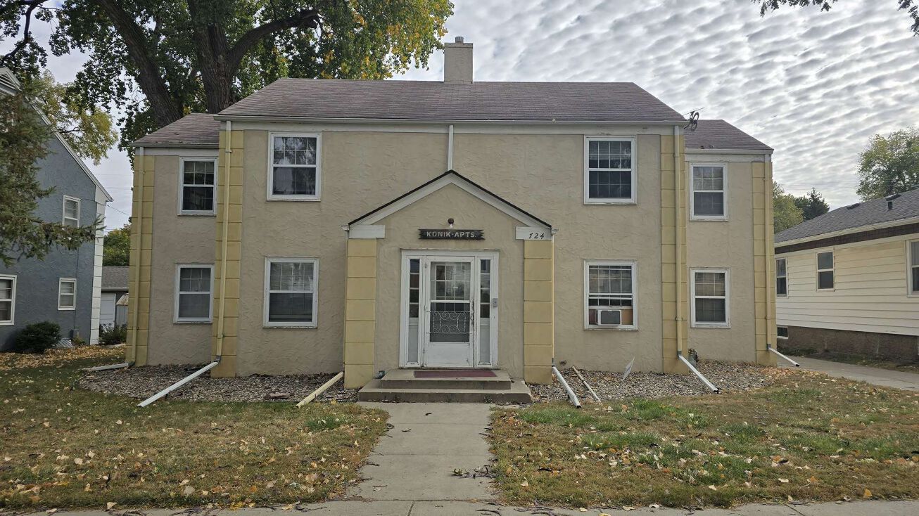 724 N Prairie Ave, Sioux Falls, SD 57104