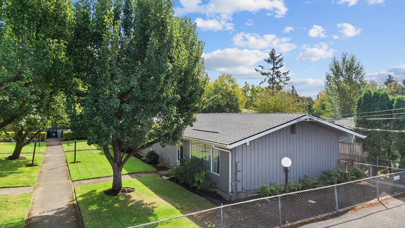 694 NW Joy Ave, Portland, OR 97229