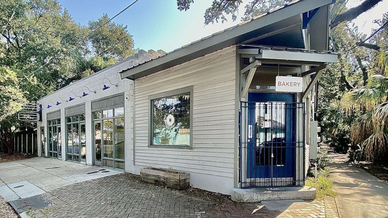 Pictures of Office, Retail property located at 2438 Bell St, New Orleans, LA 70119 for sales - image #1