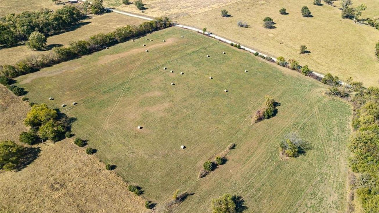 00000 142nd Street, Valley Falls, KS 66088