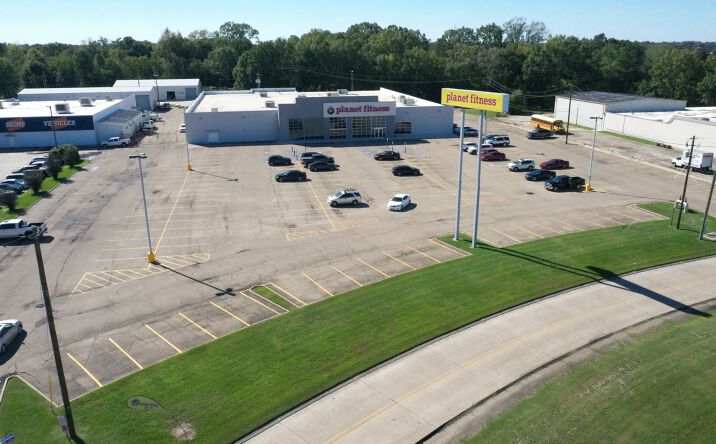 Pictures of Industrial, Mixed Use, Office, Retail, Self Storage property located at 8620 Airline Hwy, Baton Rouge, LA 70815 for sales - image #1