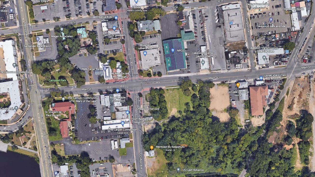 317 Main St, Lakewood, NJ 08701