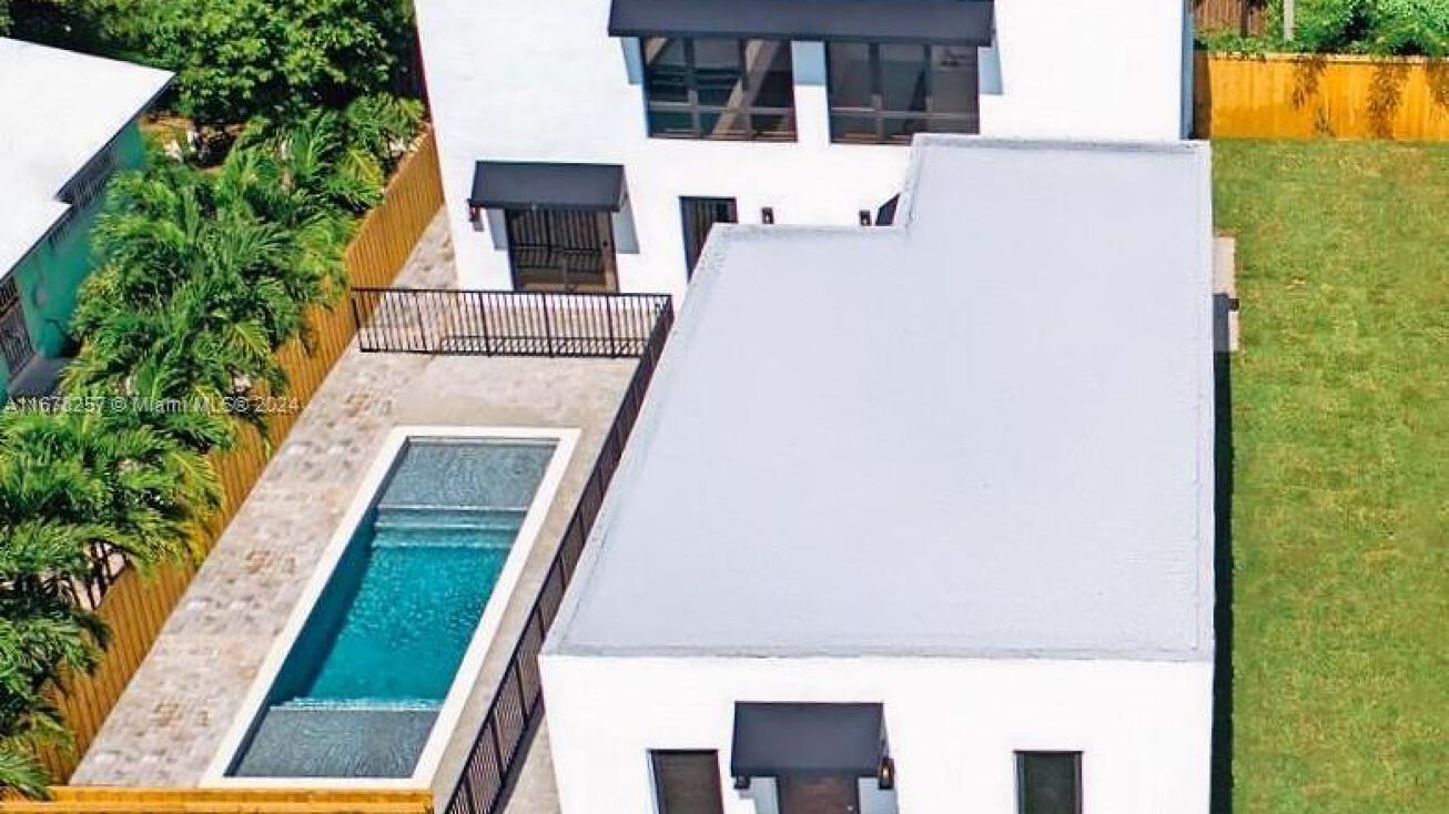 235 NW 39th St, Miami, FL 33127