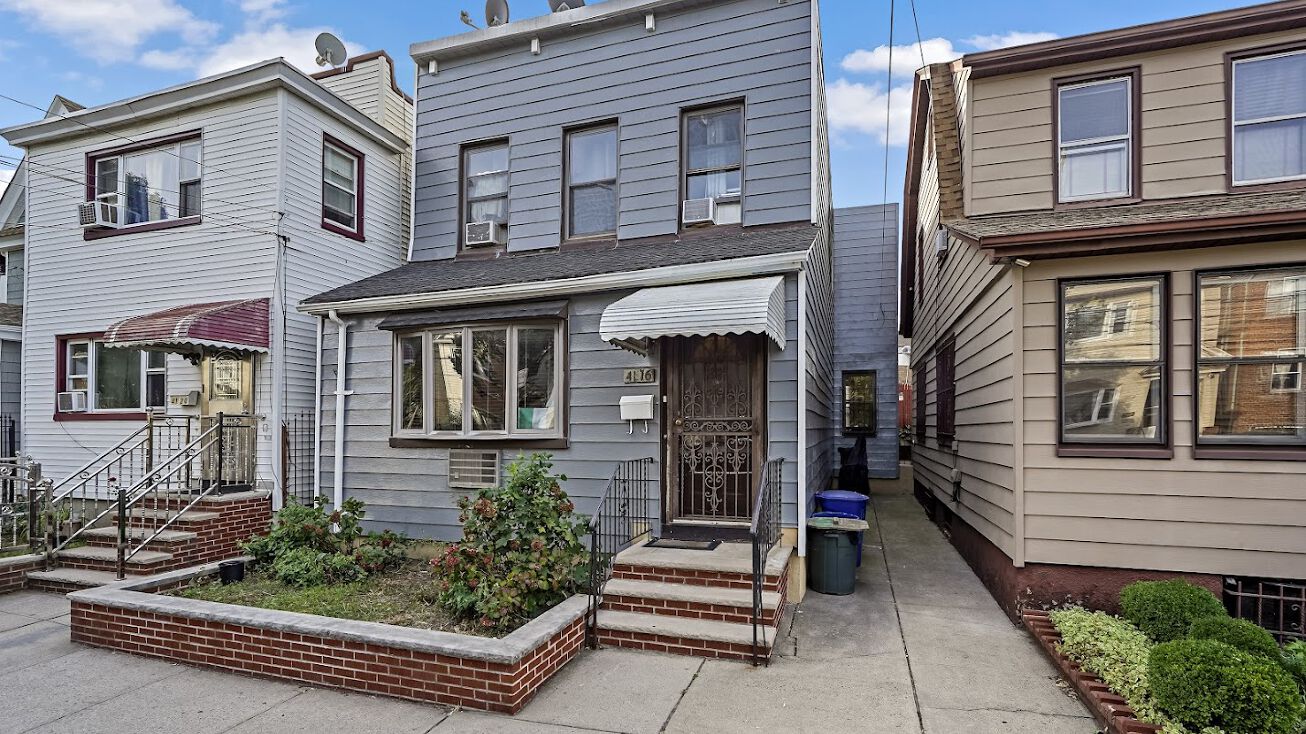 4116 56th St, Queens, NY 11377